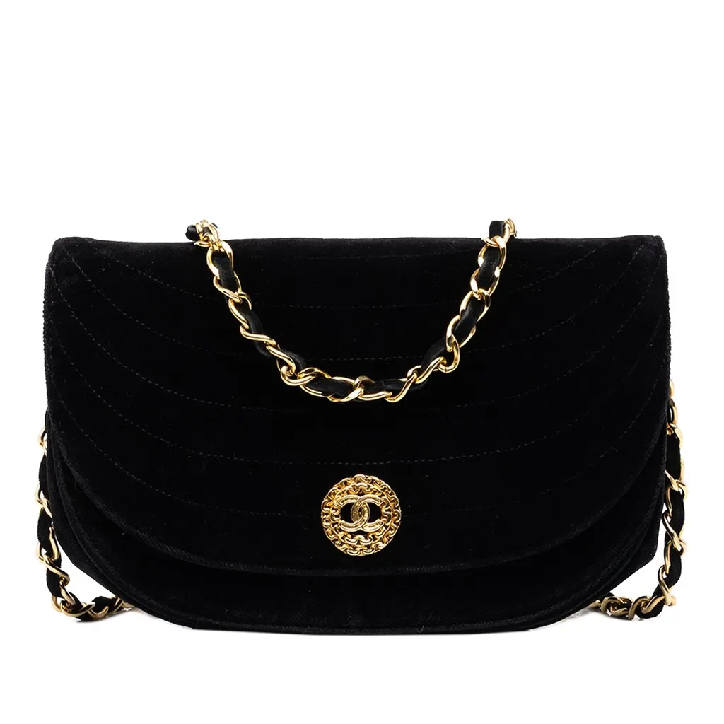 Chanel CC Horizontal Quilted Velvet Crescent Flap Black Velvet Very good - Front View