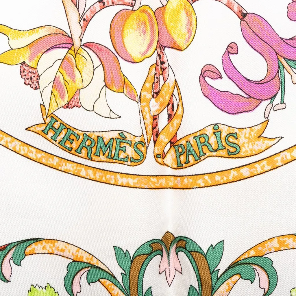 Hermès Pierres D Orient Et D Occident Silk Scarf 90 White Silk Good - Inside View