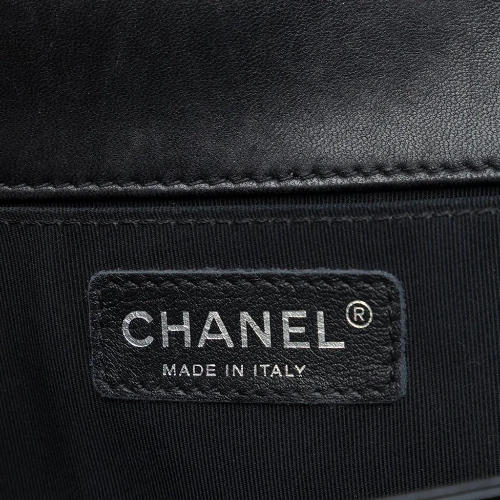 Chanel Small Quilted Patent Boy Flap Purple Leather Very good - Box View