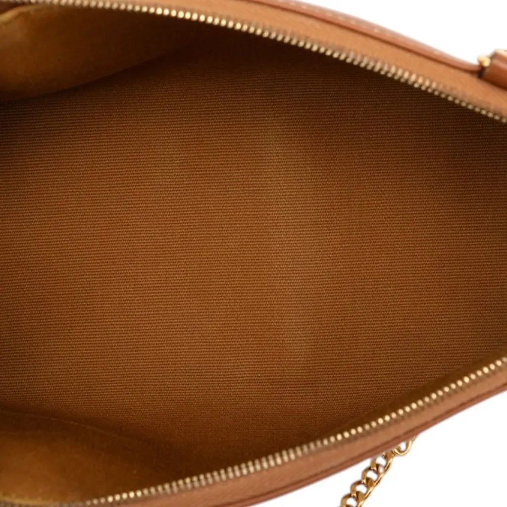 Celine Triomphe Coated Canvas Clutch On Chain White Very good - Model View