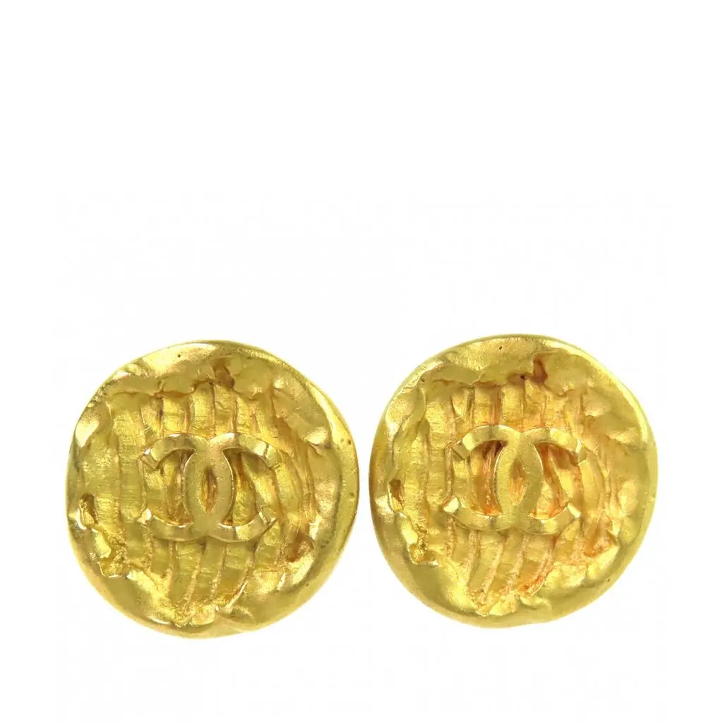 Chanel CC Gold Plated Round Clip On Earrings Gold Metal Very good - Front View