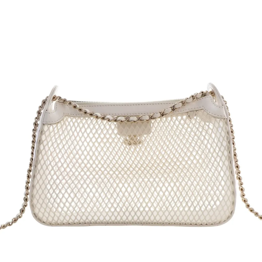 Chanel CC Mesh and Shiny Lambskin Clutch with Chain White Very good - Model View