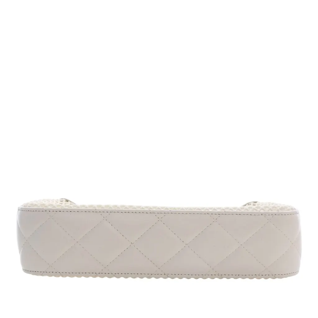 Chanel CC Mesh and Shiny Lambskin Clutch with Chain White Very good - Box View