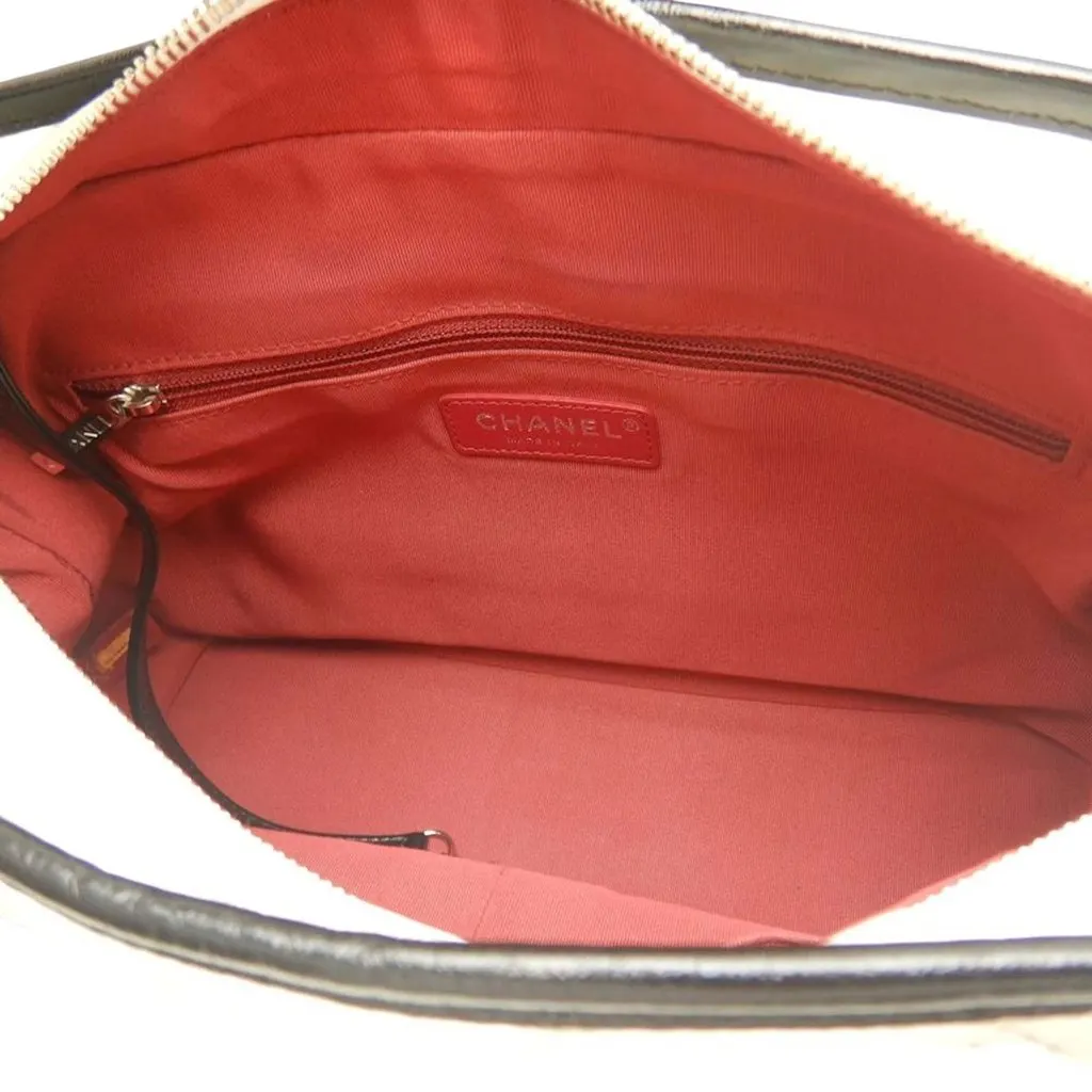 Chanel Medium Bicolor Quilted Aged Calfskin Gabrielle Hobo White Leather Very good - Box View