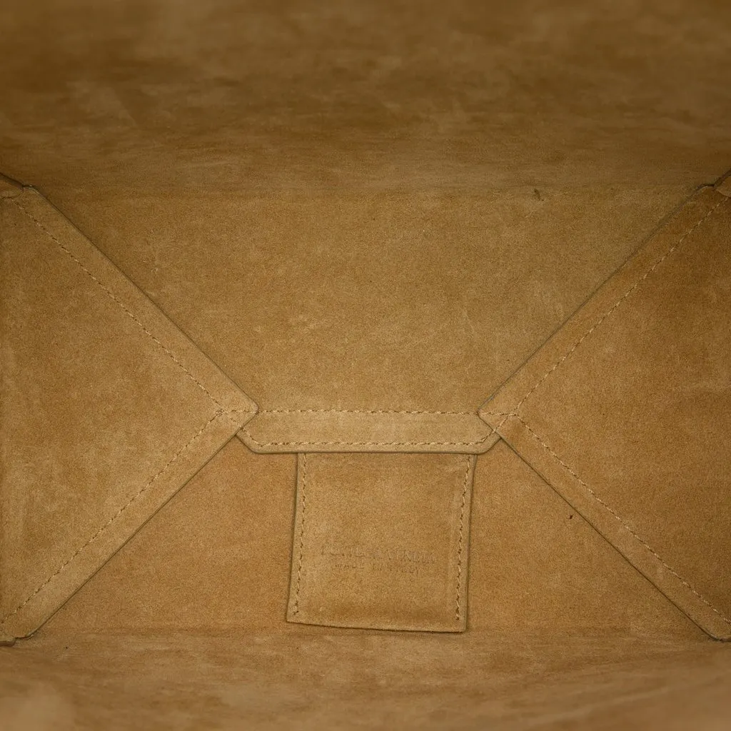 Bottega Veneta Small Raw Paper Calfskin Tote Beige Leather Very good - Model View