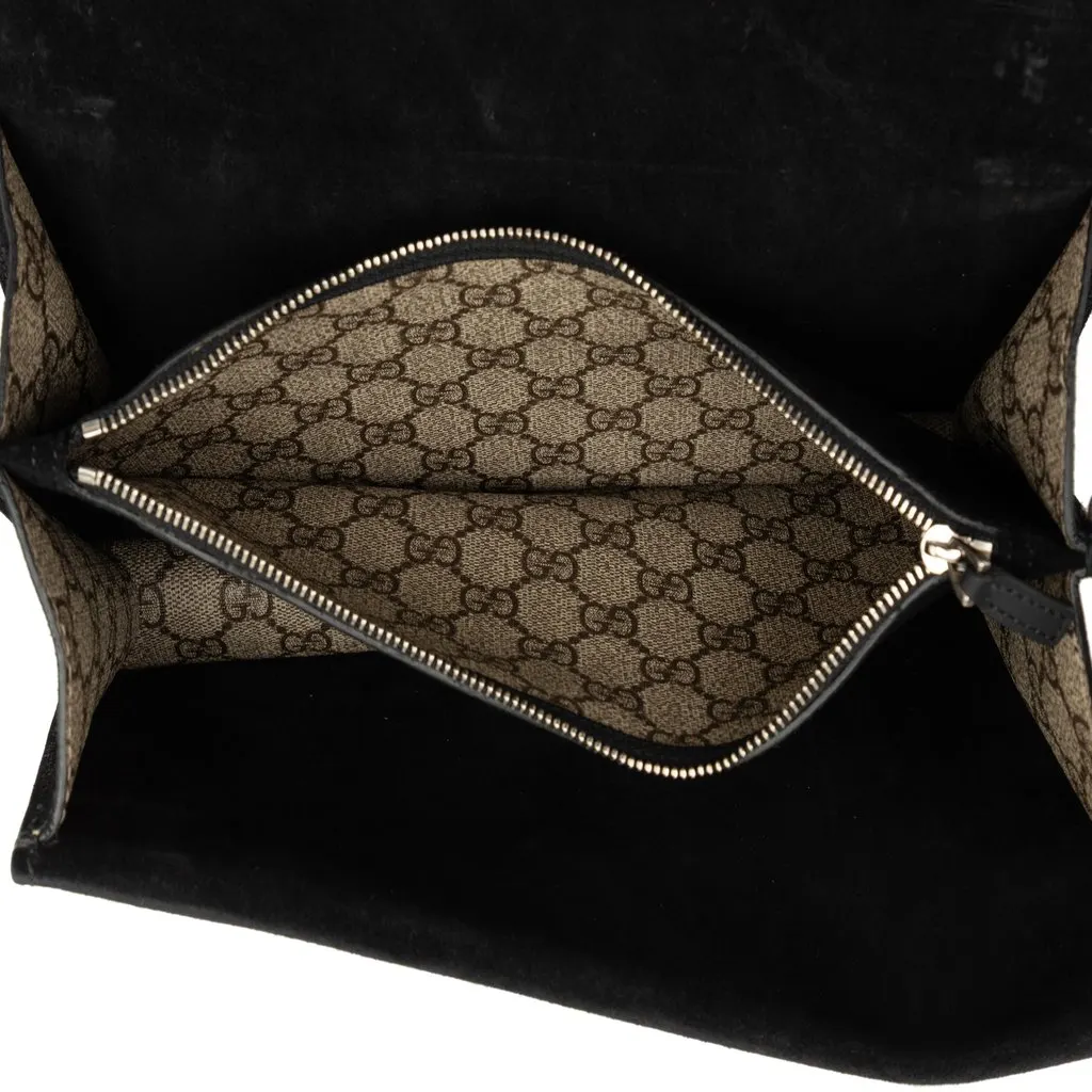 Gucci Medium GG Supreme Dionysus Shoulder Bag Beige Very good - Model View