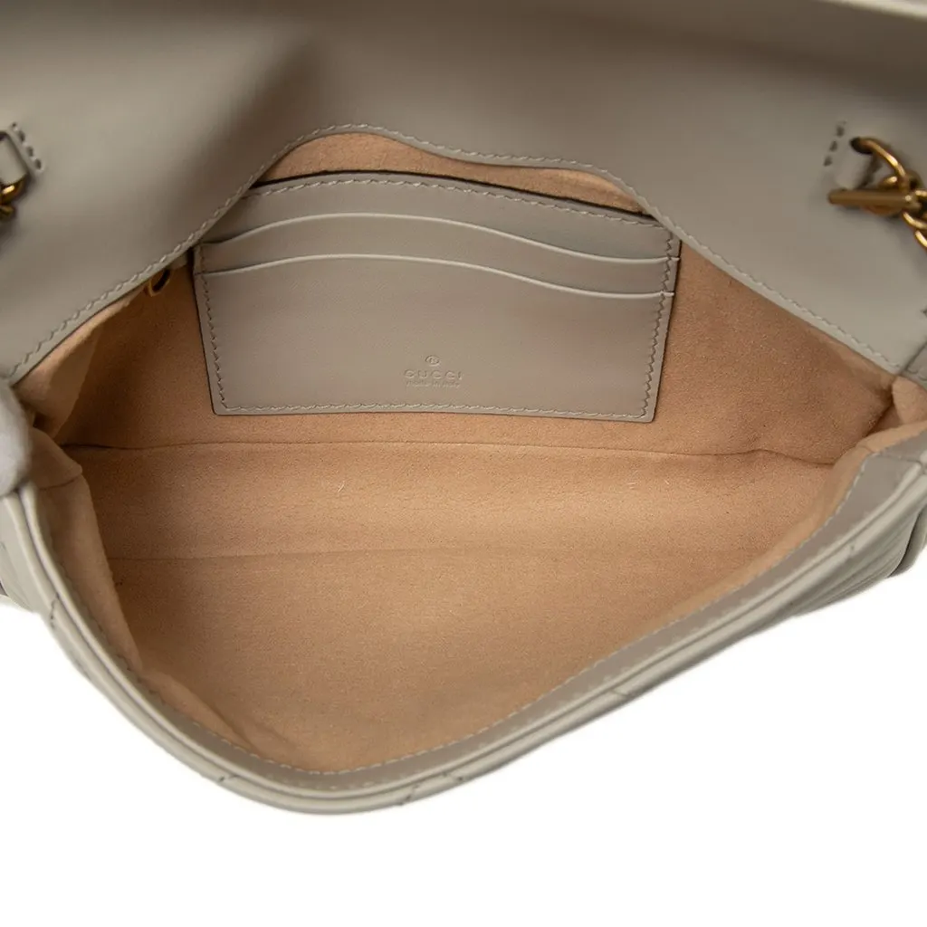 Gucci Small GG Marmont Matelasse Calfskin Shoulder Bag with Detachable Cardholder White Leather Very good - Model View