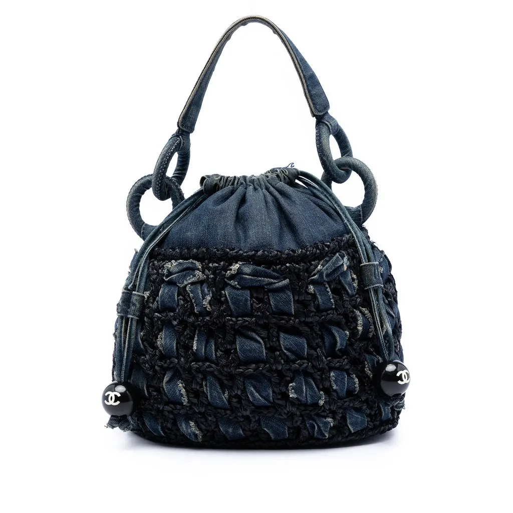 Chanel CC Woven Denim and Raffia Drawstring Bucket Bag Blue Very good - Front View