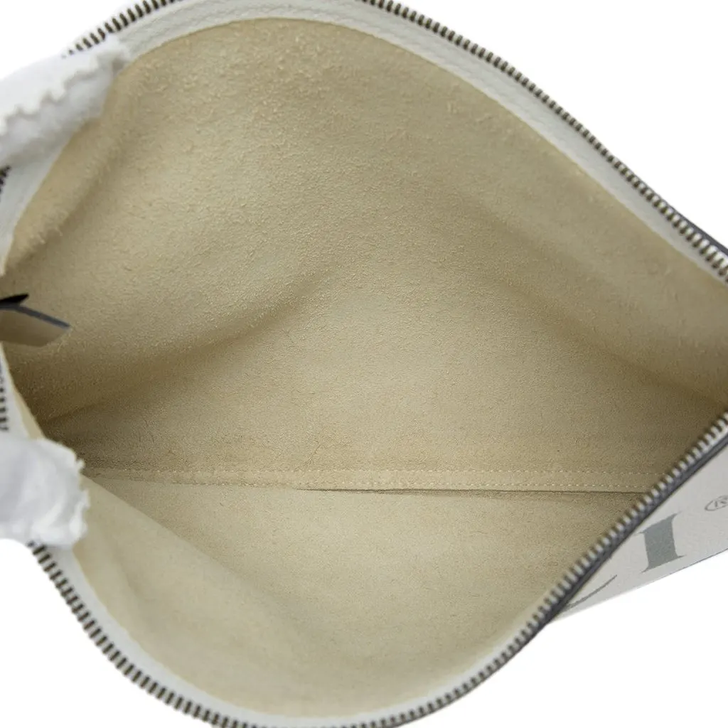 Gucci Medium Calfskin Logo Portfolio Clutch White Leather Very good - Model View