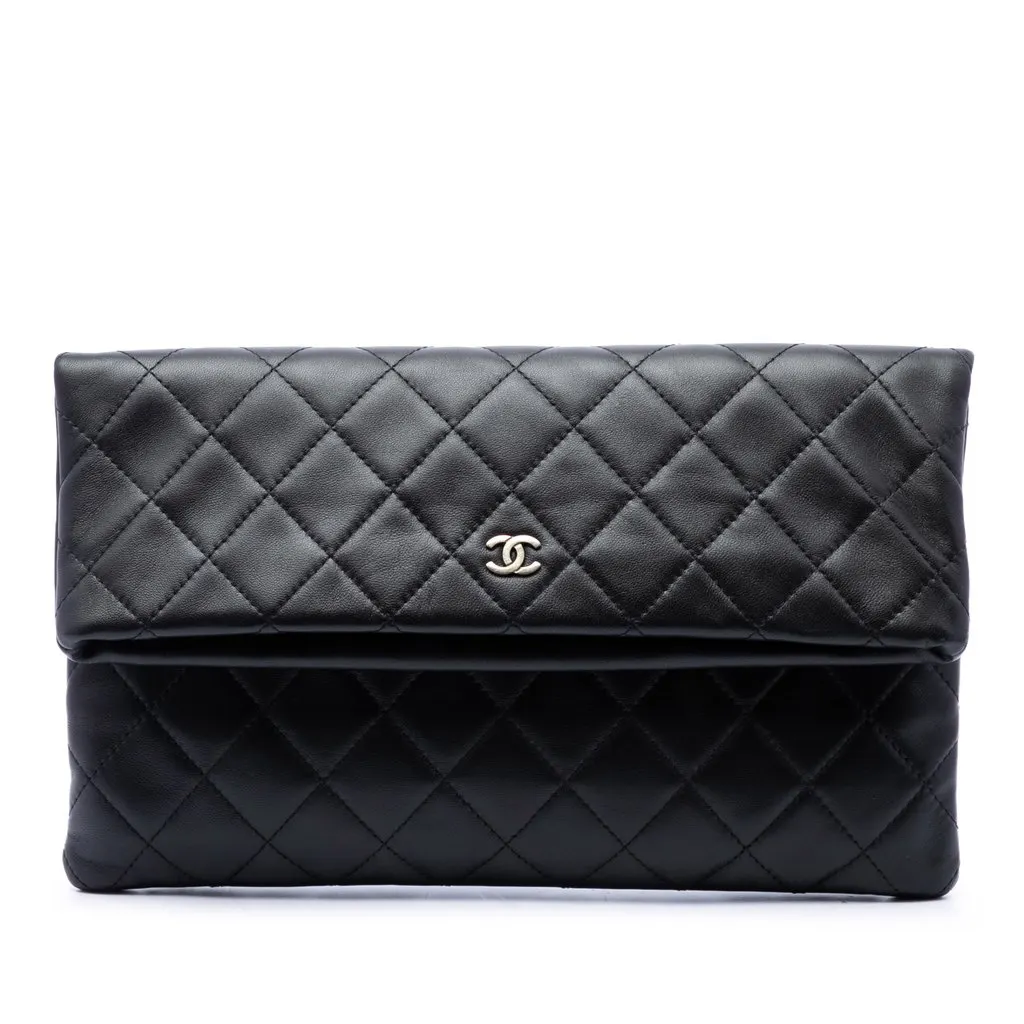 Chanel Quilted Lambskin CC Beauty Foldover Clutch Black Leather Very good - Front View
