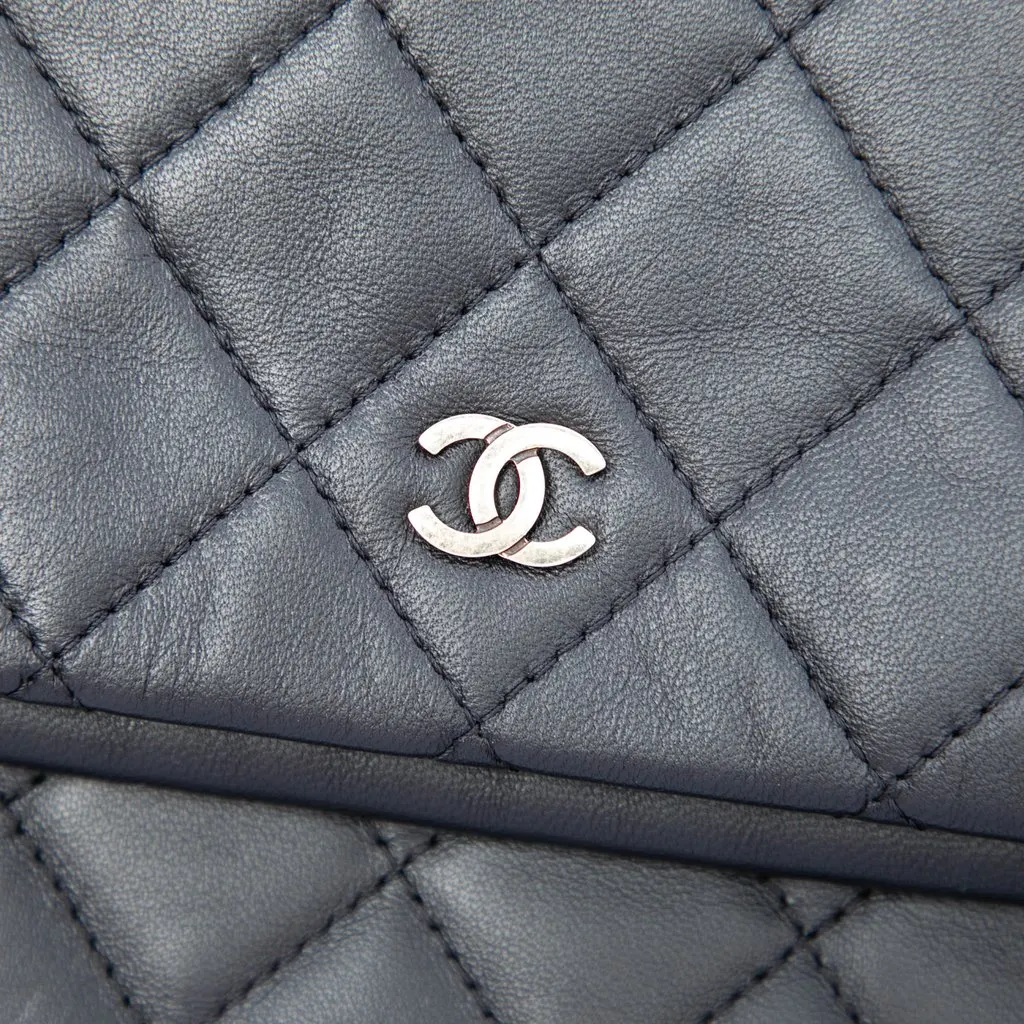 Chanel Quilted Lambskin CC Beauty Foldover Clutch Black Leather Very good - Box View