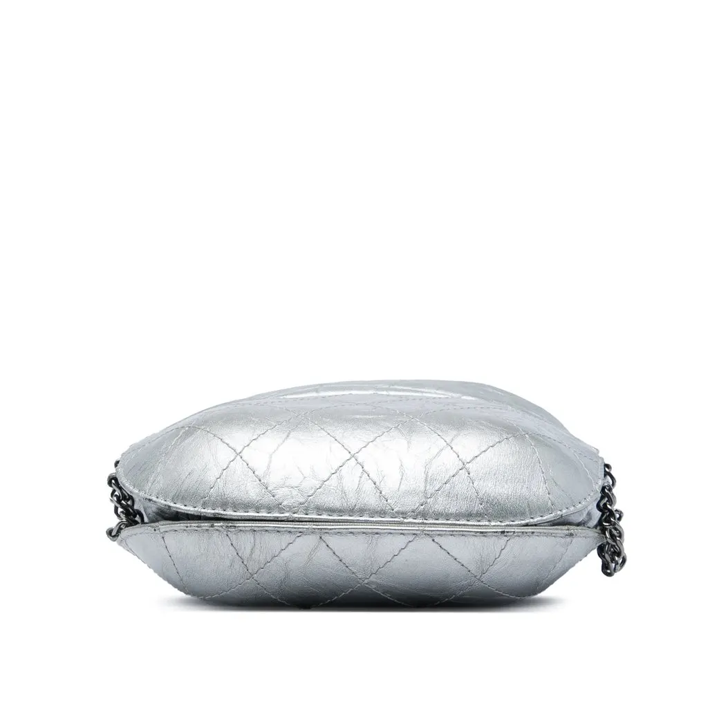 Chanel Small Quilted Metallic Aged Calfskin Gabrielle Bucket Bag Silver Leather Very good - Inside View