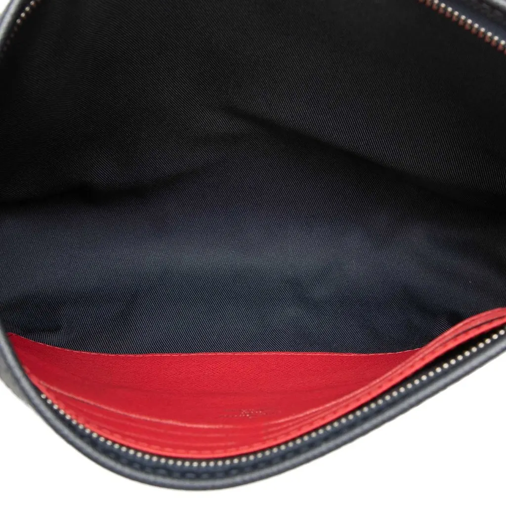 Louis Vuitton Taiga Pochette Voyage MM Blue Leather Very good - Model View