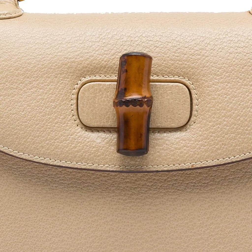 Gucci Grained Calfskin Bamboo Night Beige Leather Very good - Box View