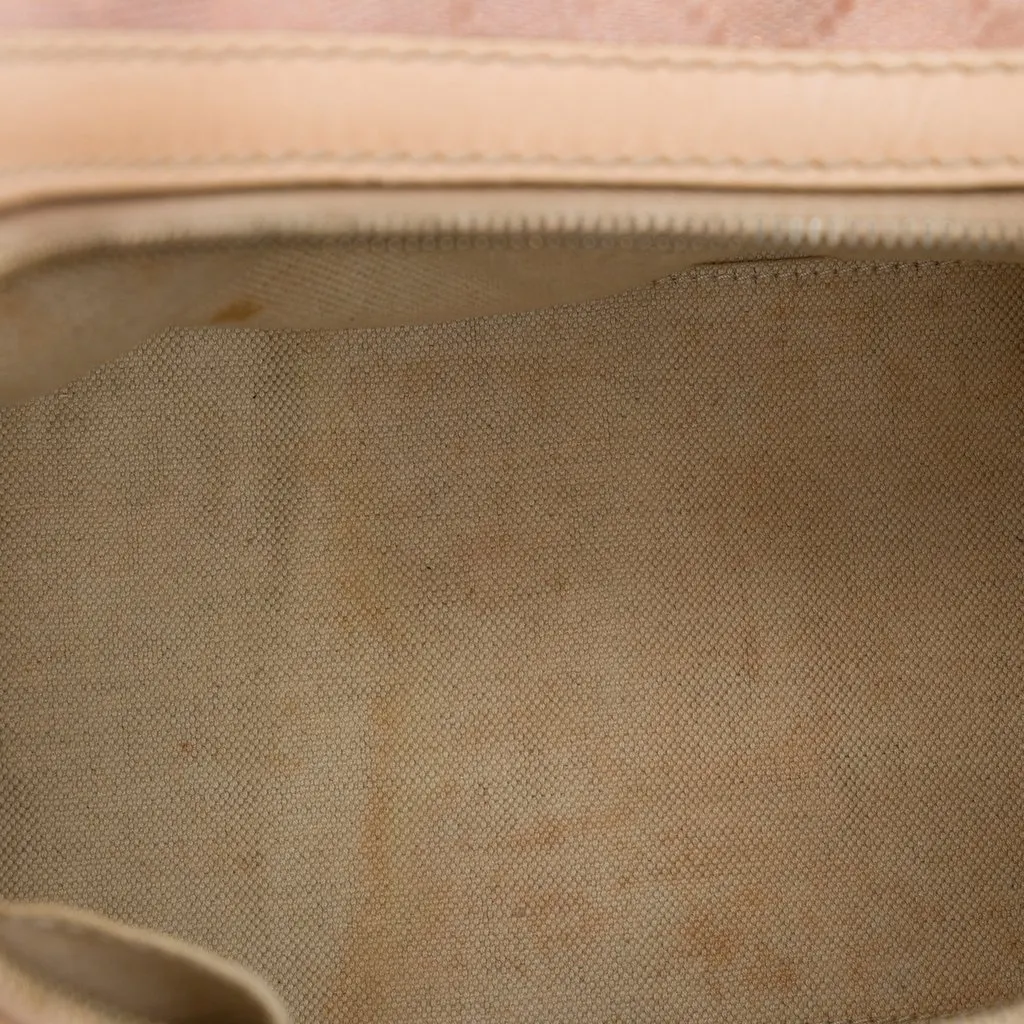 Gucci GG Canvas Lovely Shoulder Bag Pink Canvas Good - Model View