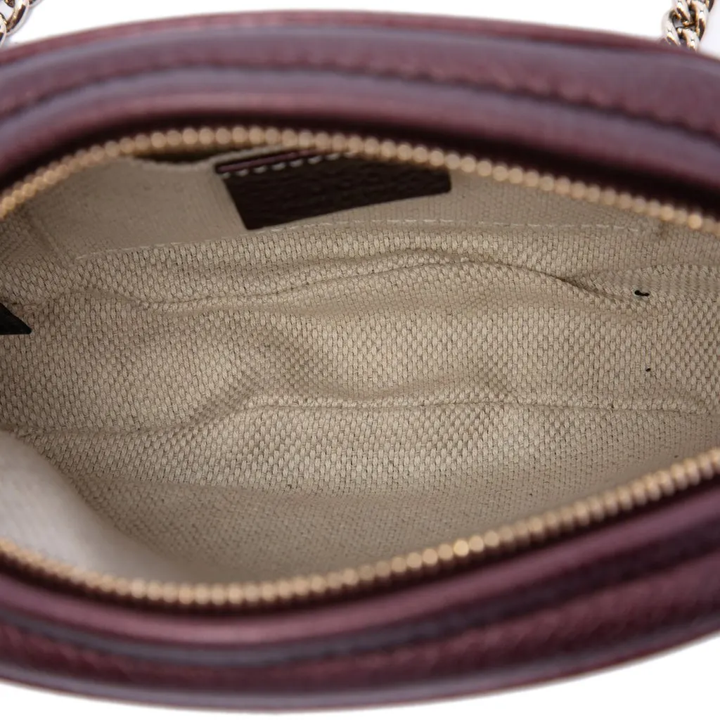 Gucci Mini Metallic Pebbled Calfskin Soho Chain Crossbody Purple Leather Very good - Model View