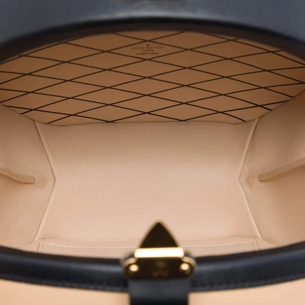 Louis Vuitton Bicolor Calfskin Petite Boite Chapeau Beige Leather Very good - Model View