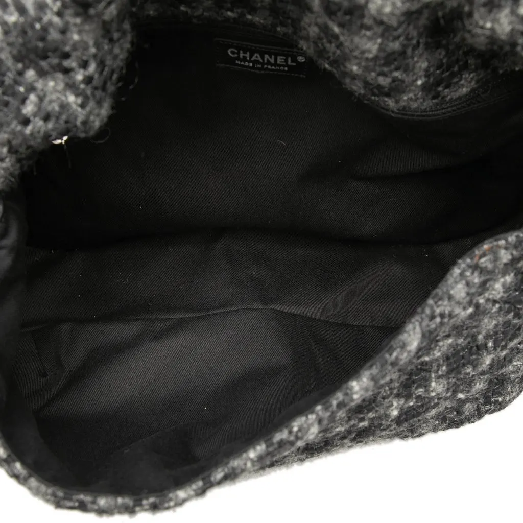 Chanel CC Tweed Top Handle Flap Black Tweed Very good - Model View