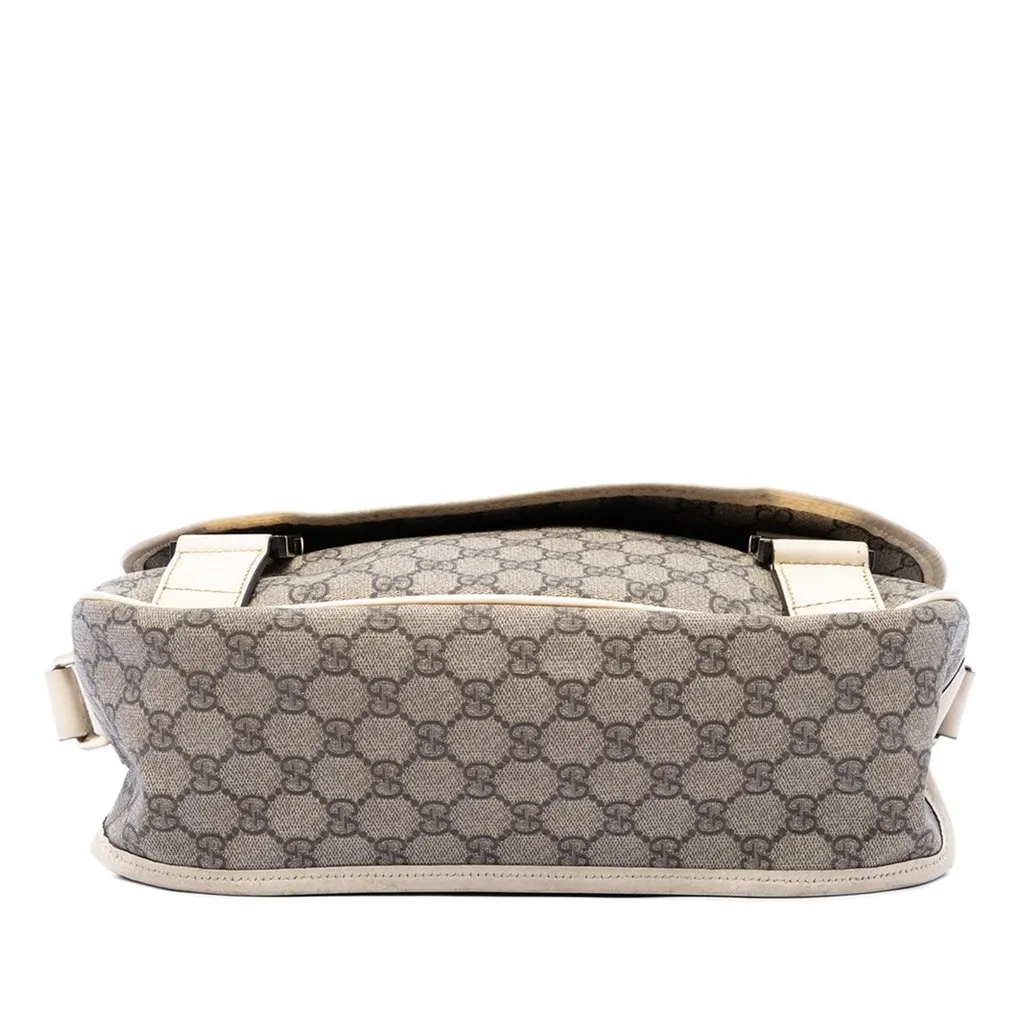 Gucci GG Supreme Crossbody Beige Canvas Very good - Inside View