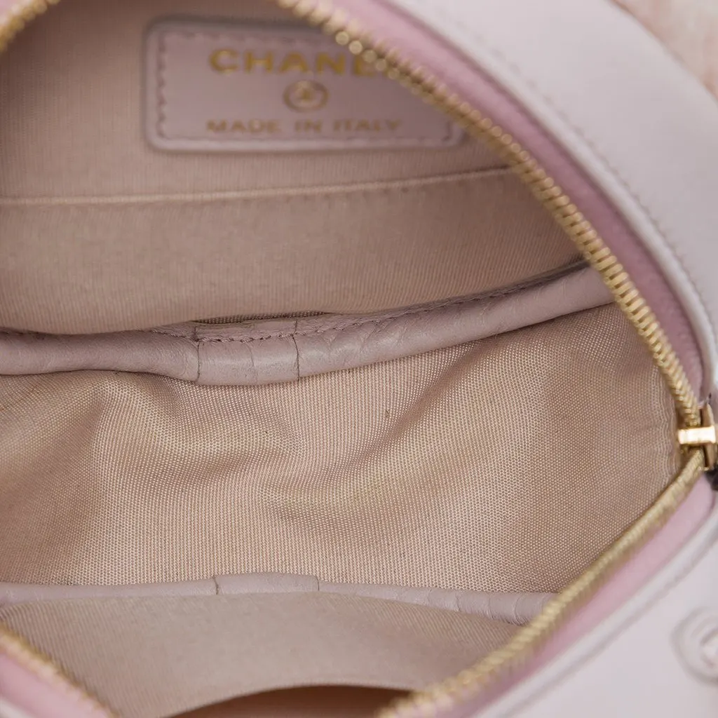 Chanel Shearling 19 Round Clutch with Chain Pink Shearling Very good - Model View