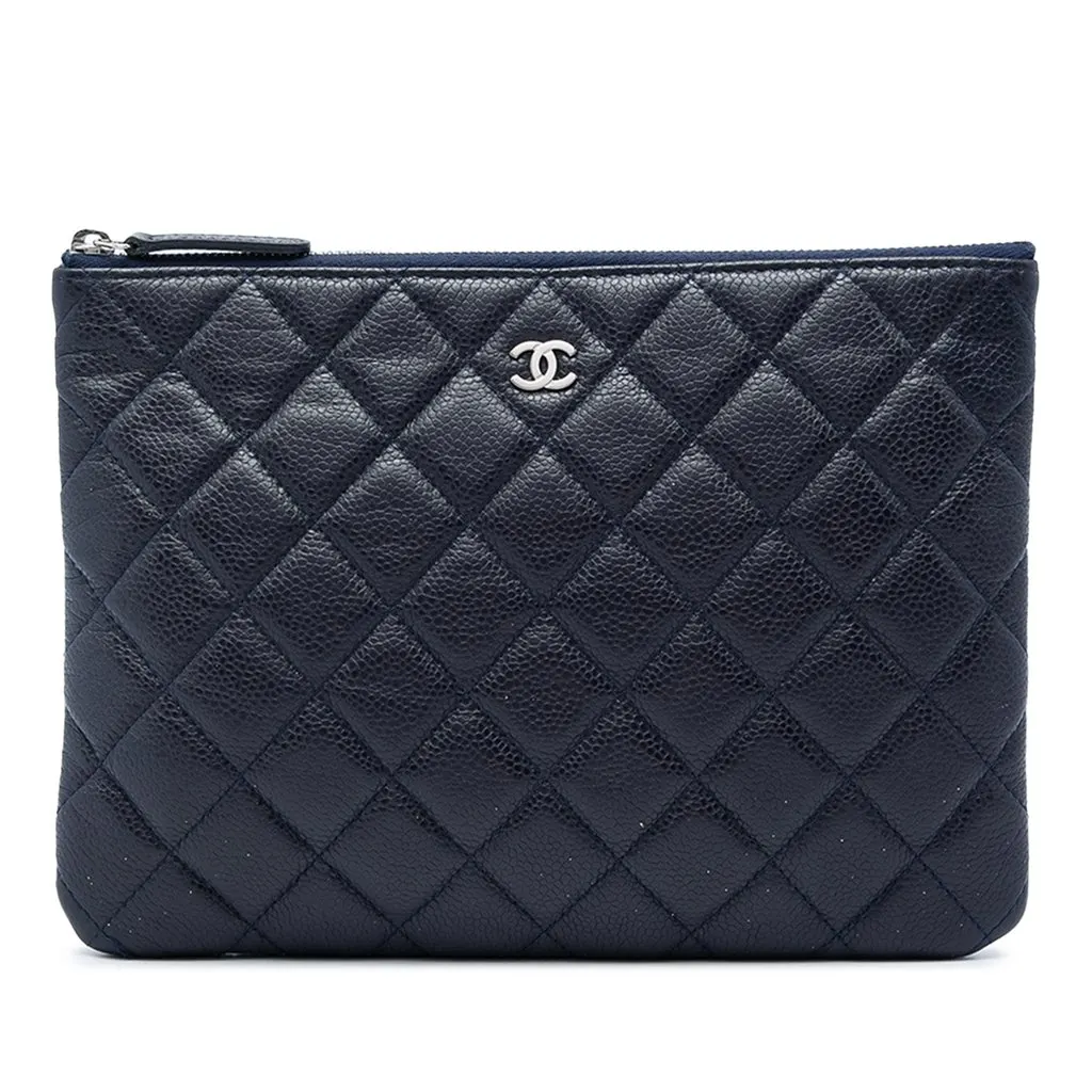Chanel صغيرة مبطّنة كافيار O Case كلتش