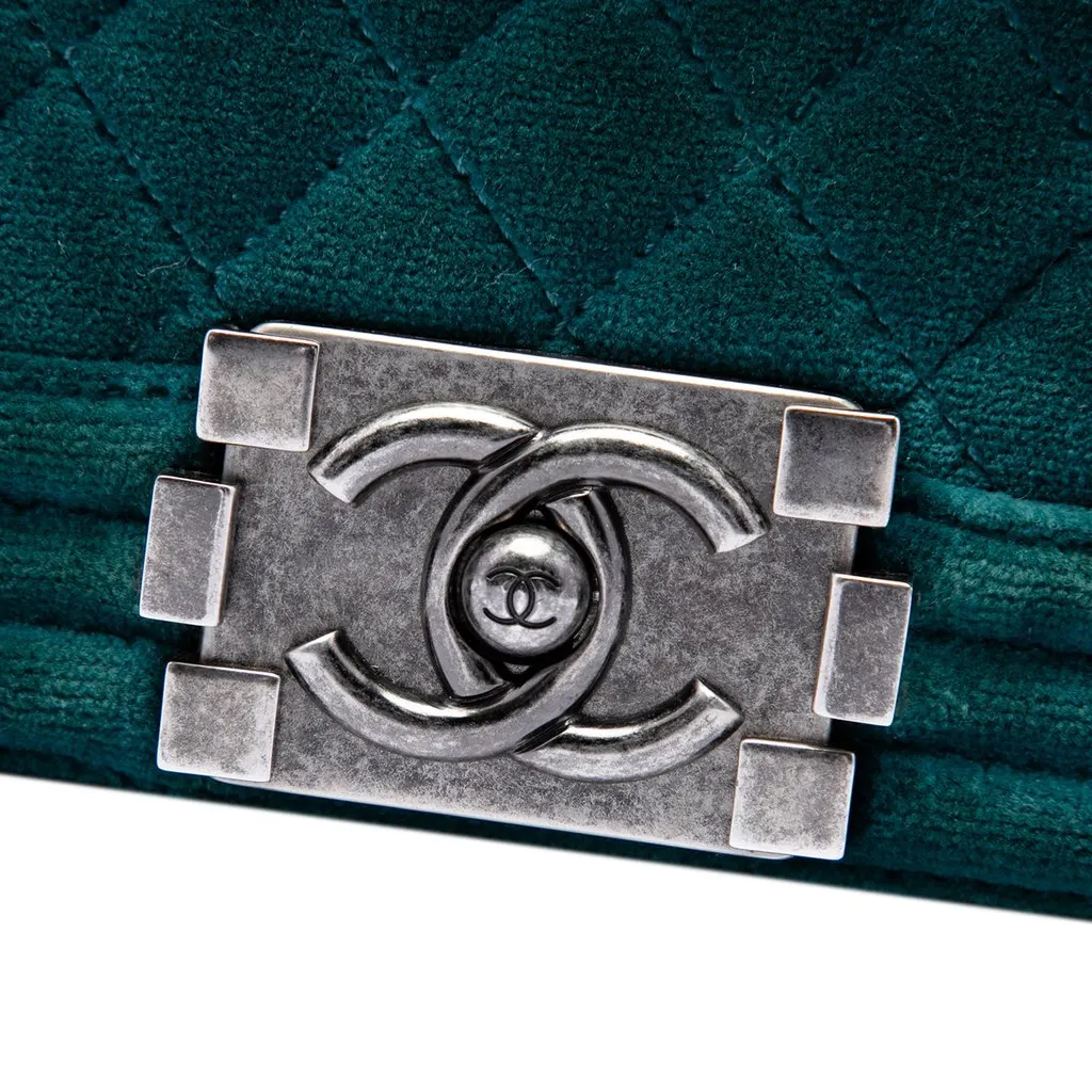 Chanel Small Quilted Velvet Boy Flap Blue Very good - Box View