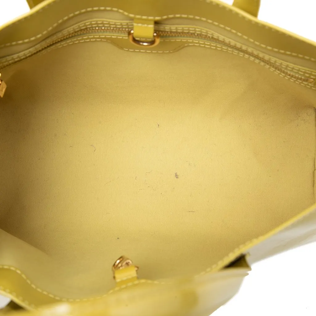 Louis Vuitton Monogram Vernis Wilshire PM Yellow Leather Very good - Model View