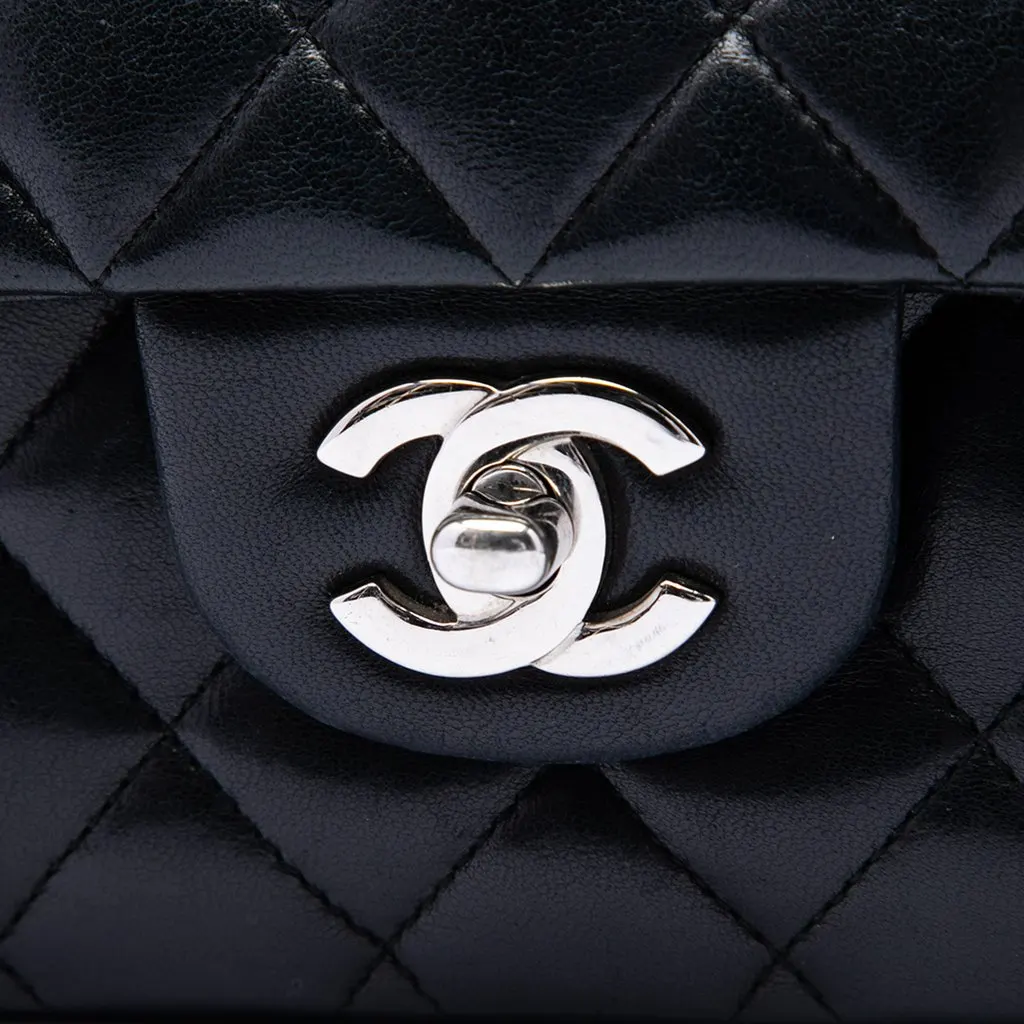 Chanel Medium Classic Lambskin Double Flap Black Leather Very good - Box View