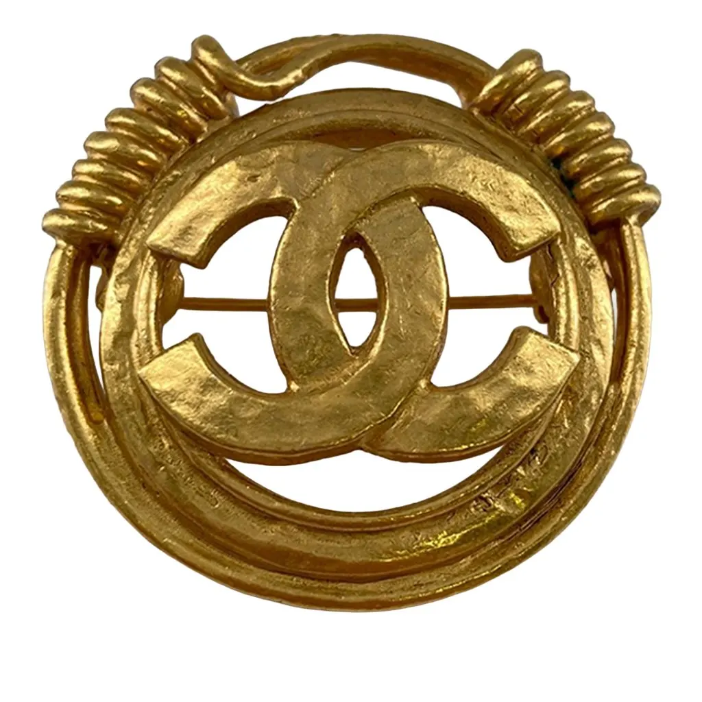 Chanel Gold Plated CC Spring Round Brooch Gold Metal Very good - Front View