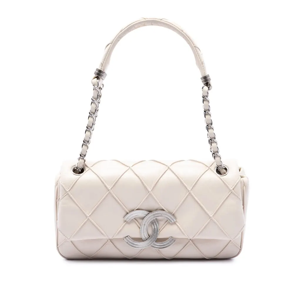 Chanel CC Double Stitch Lambskin Single Flap White Leather Very good - Front View