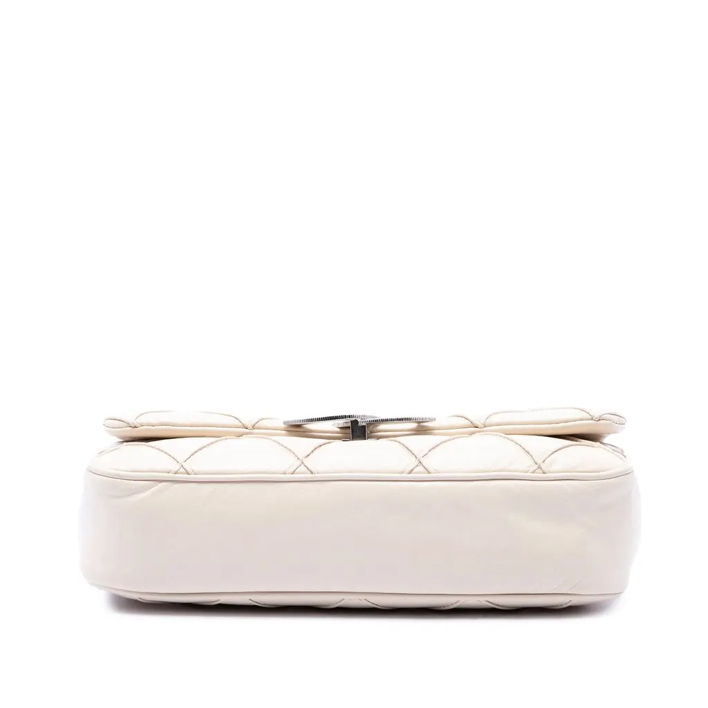 Chanel CC Double Stitch Lambskin Single Flap White Leather Very good - Inside View
