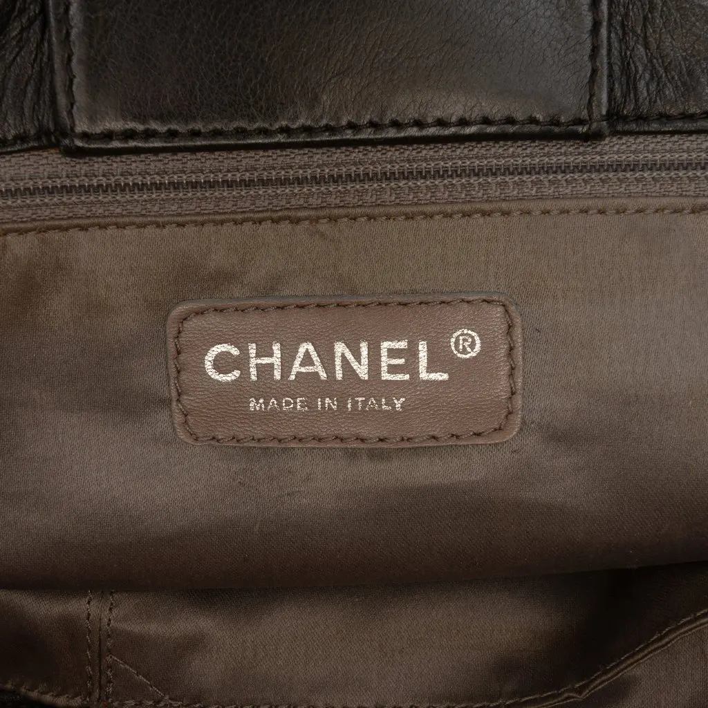 Chanel Calfskin Modern Chain Rhodoid Flap Black Leather Very good - Box View