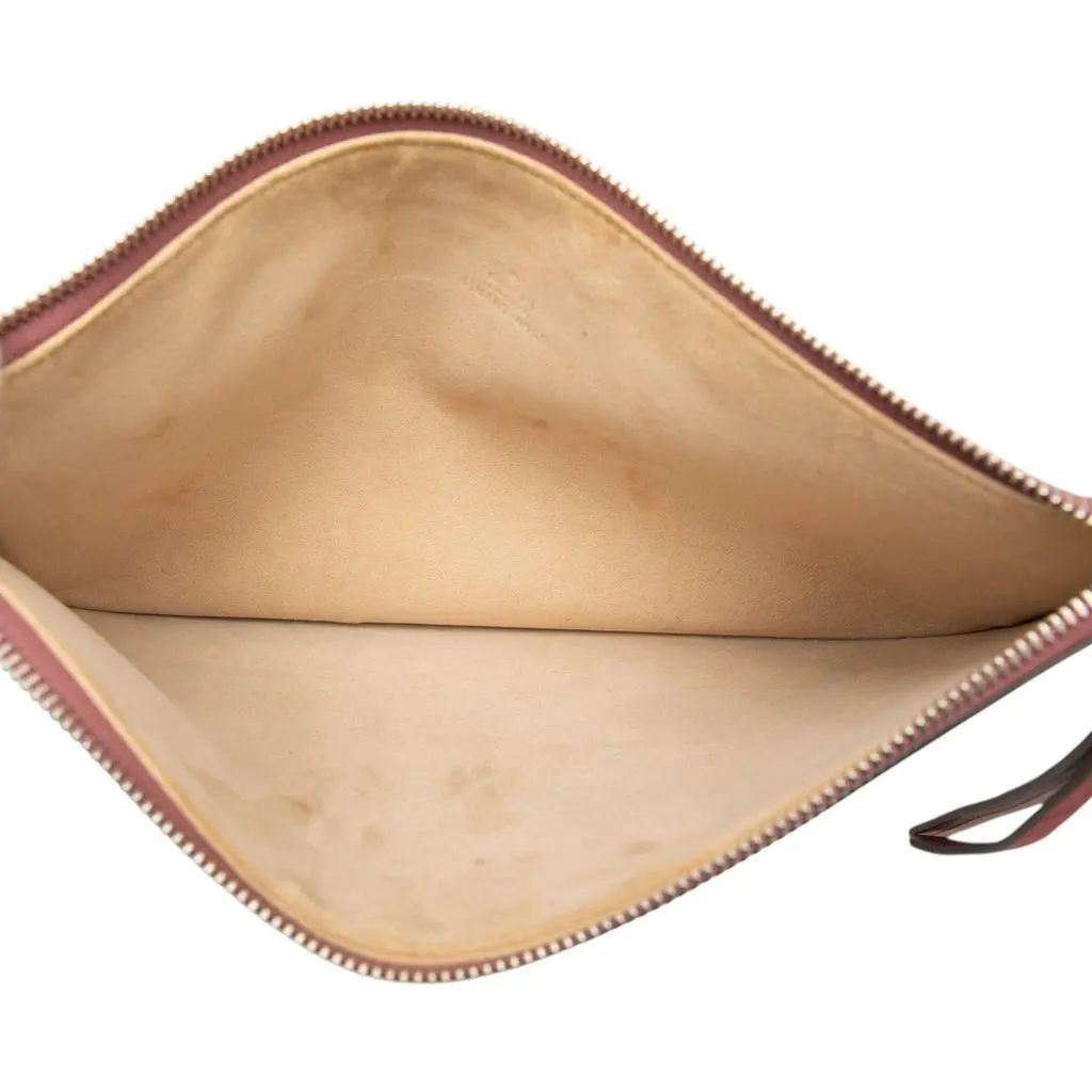 Gucci GG Supreme Blooms Clutch Beige Very good - Model View