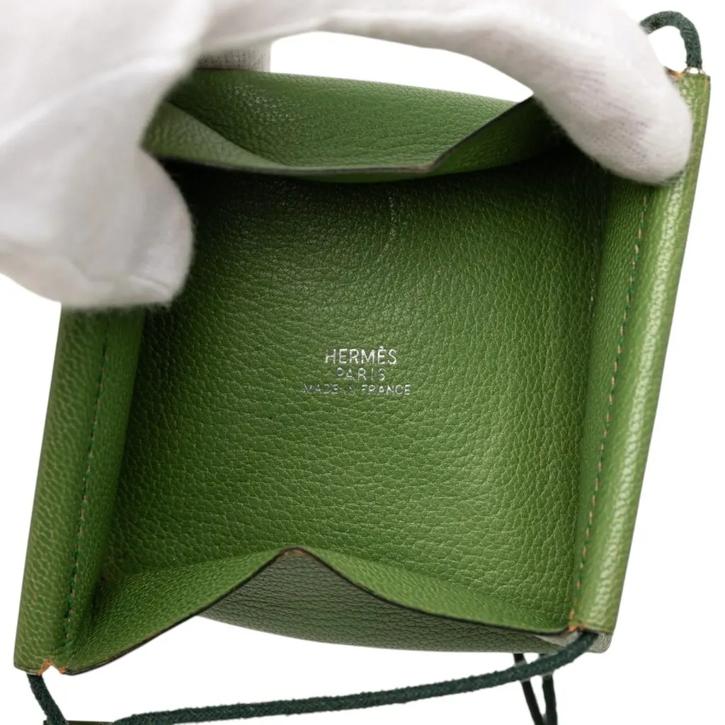 Hermès Chevre de Coromandel Belle Ile Coin Pouch Green Leather Good - Model View