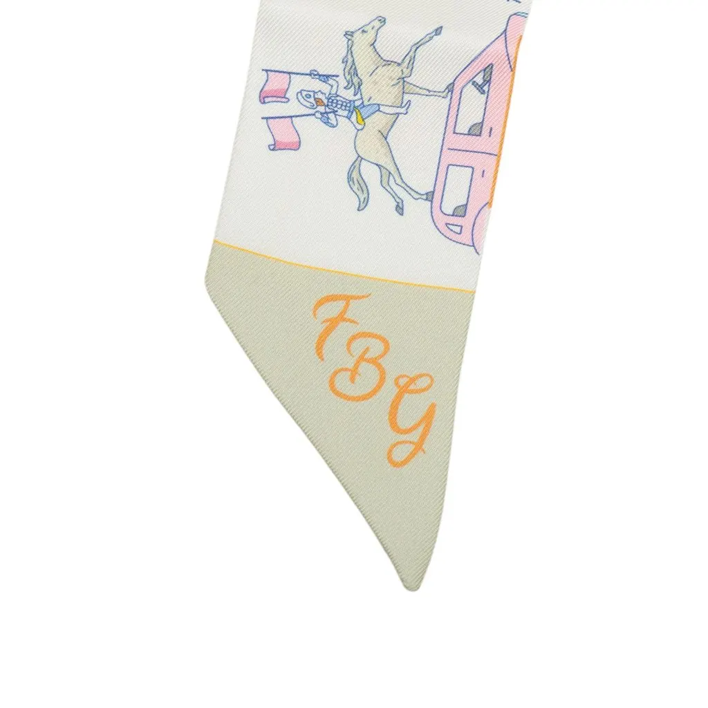 Hermès Parade Silk Twilly Scarf White Silk Never worn - Model View