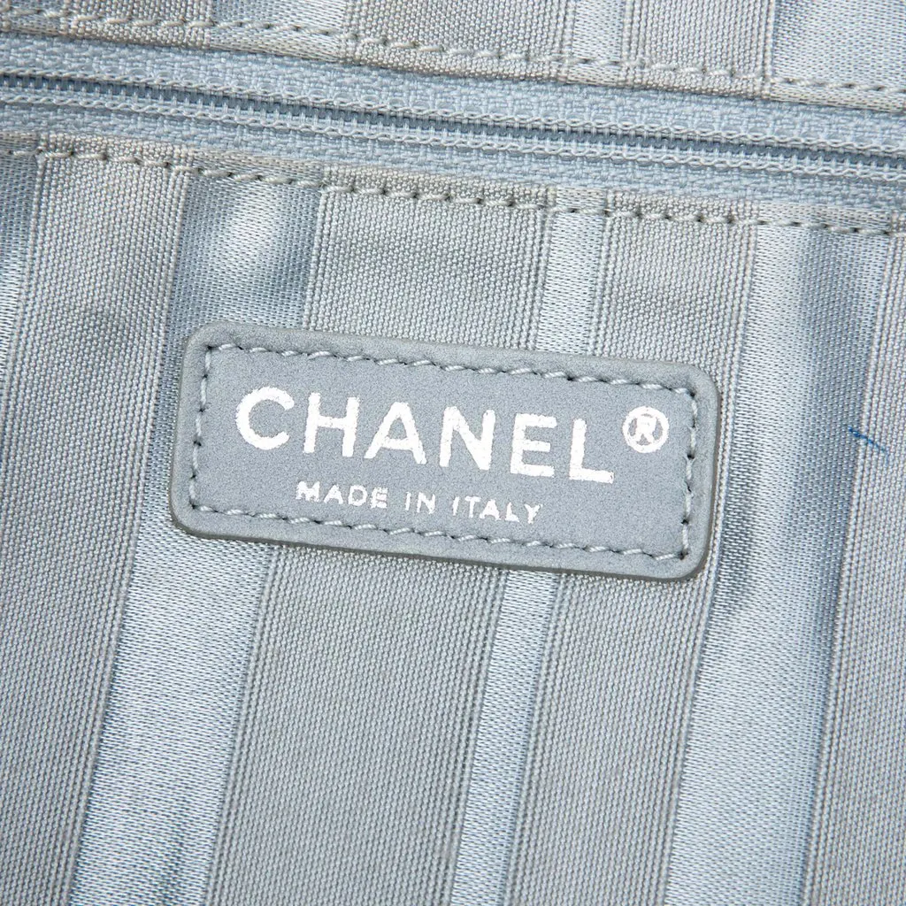 Chanel Large Denim CC Disc Bon Bon Tote Blue Very good - Box View