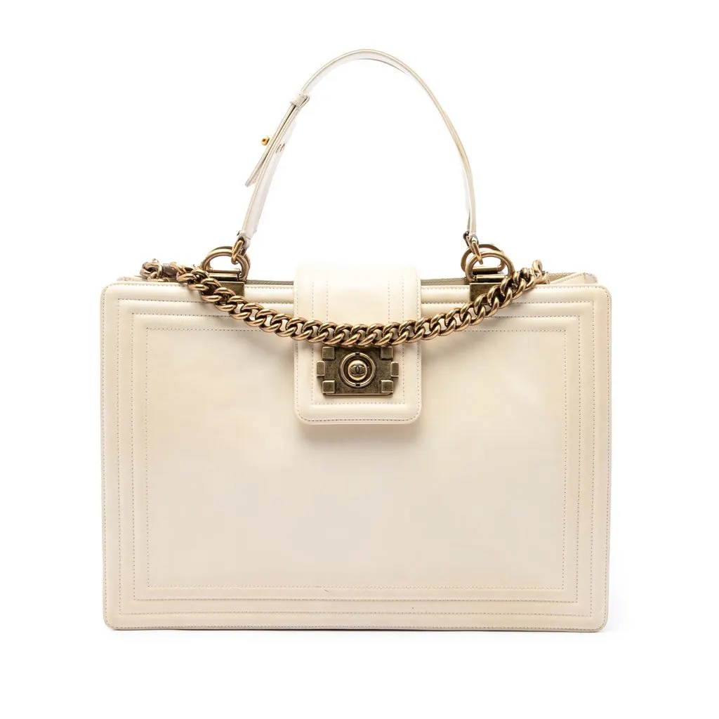 Chanel Calfskin Boy Reverso Shopping Tote White Leather Very good - Front View