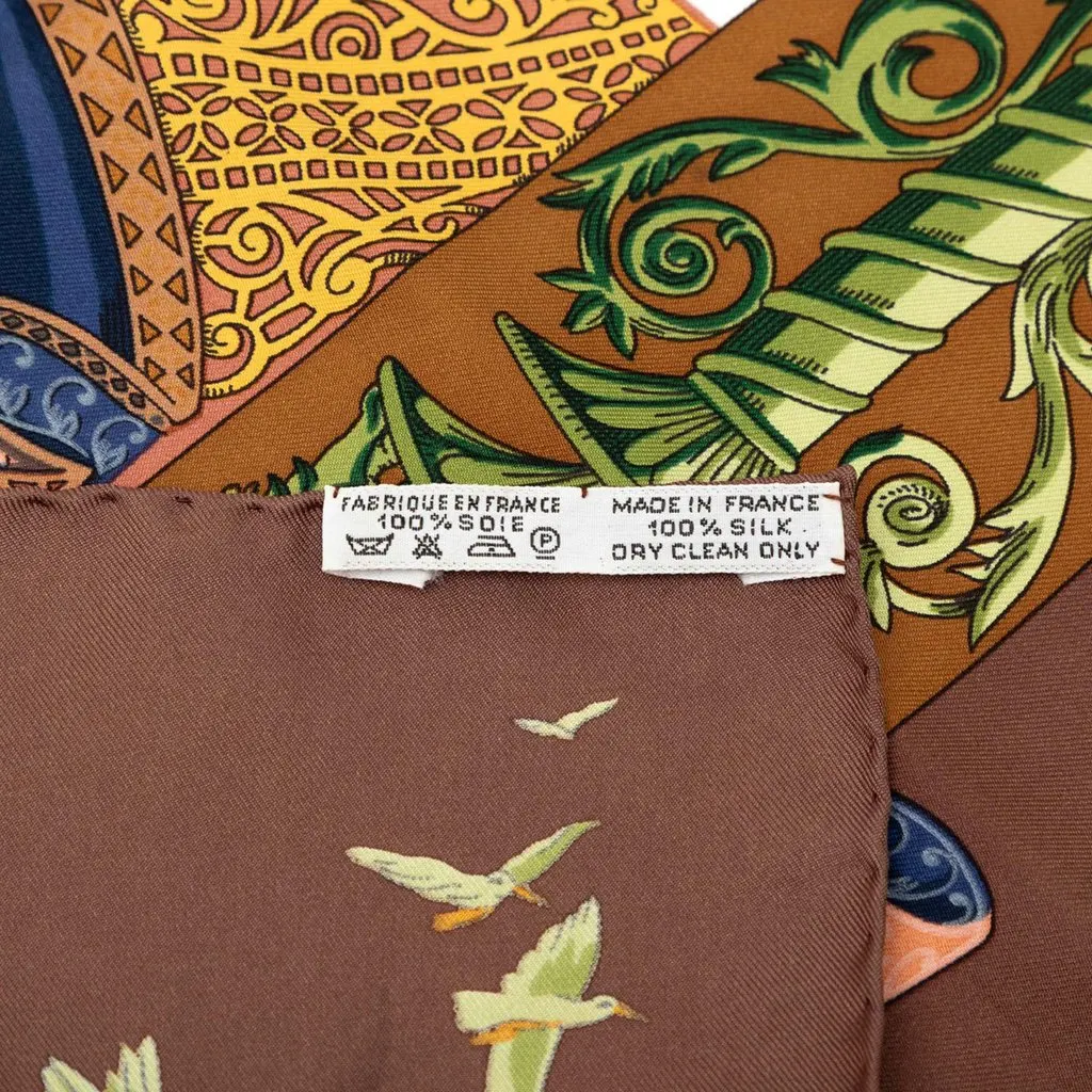 Hermès L Atlantide Silk Scarf 90 Brown Very good - Back View
