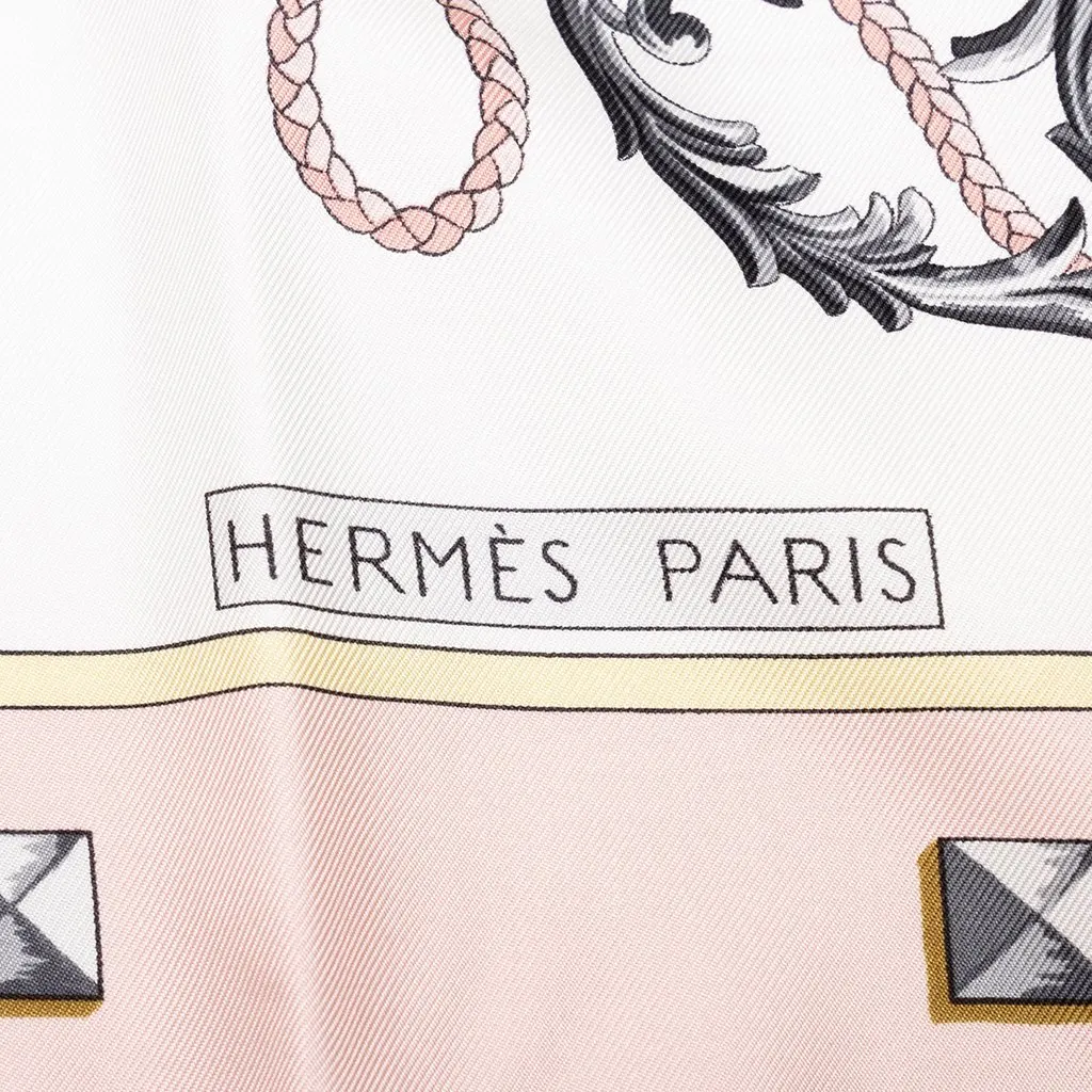 Hermès Les Cles Silk Scarf 90 White Silk Very good - Box View