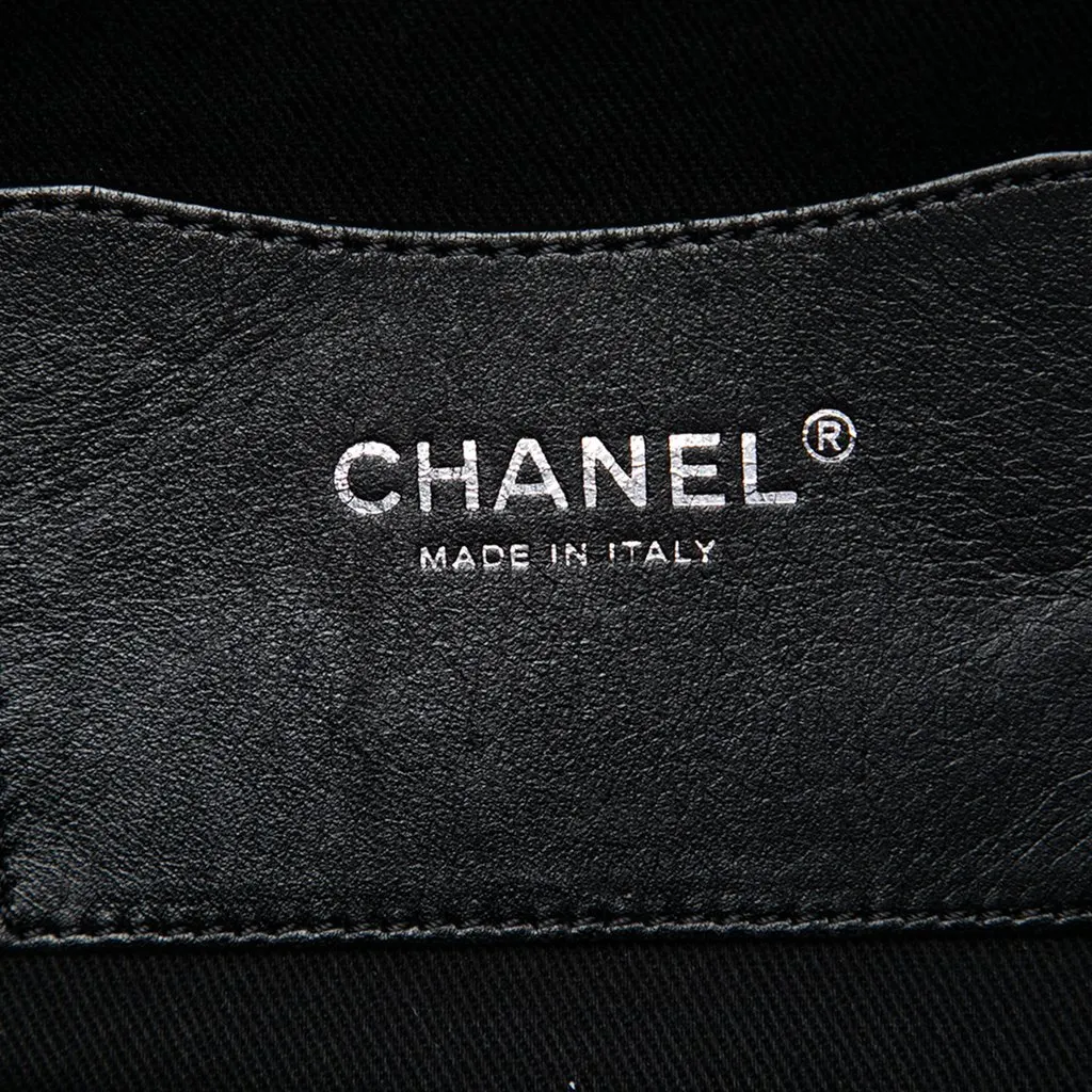 Chanel CC Quilted Lambskin Wild Stitch Chain Tote Black Leather Very good - Box View