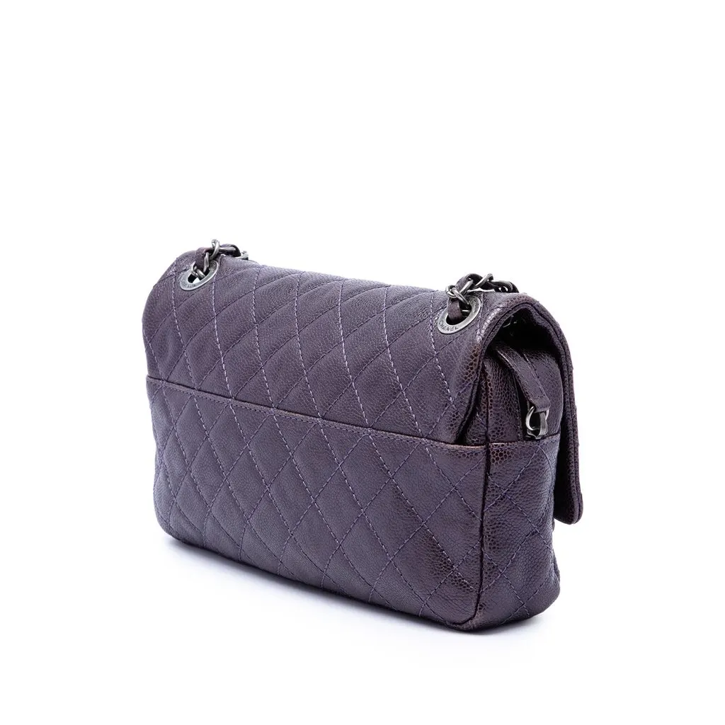 Chanel Medium Quilted Iridescent Caviar Easy Flap Purple Leather Very good - Back View