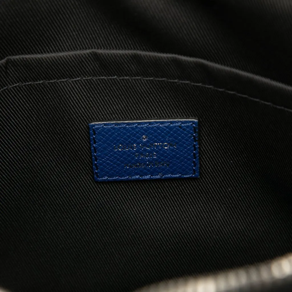 Louis Vuitton Monogram Taigarama Outdoor Messenger Blue Leather Very good - Box View