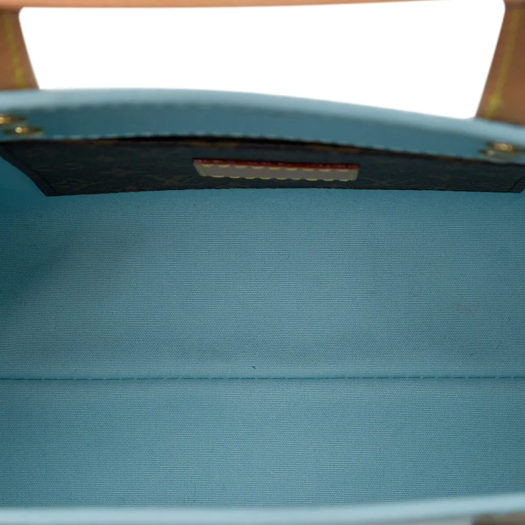 Louis Vuitton Monogram Vernis Reade PM Blue Leather Very good - Model View