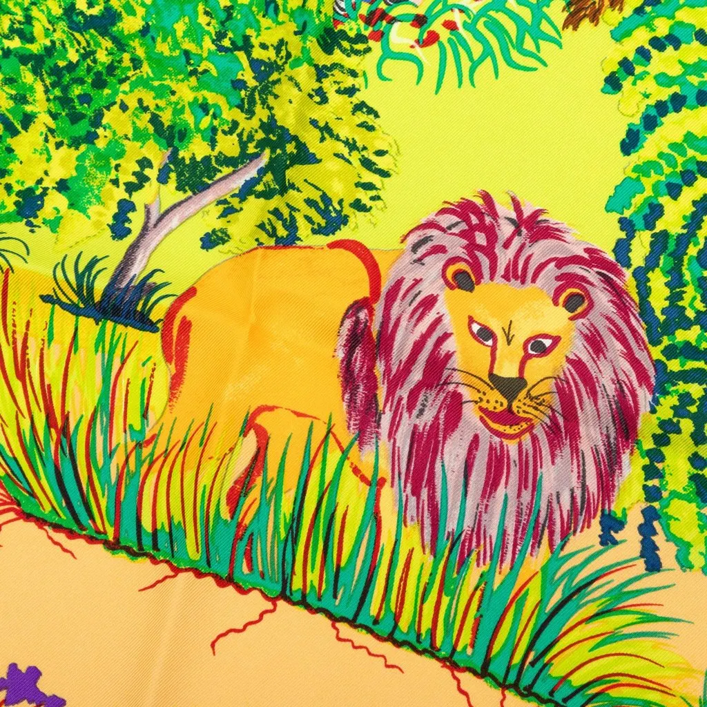 Hermès Nuba Mountain Silk Scarf 90 White Silk Never worn - Box View