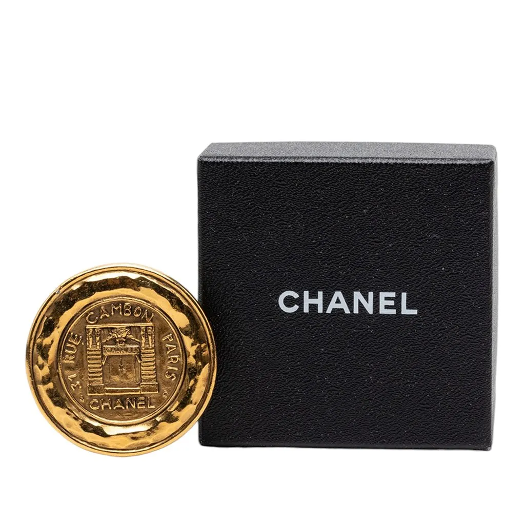 Chanel Gold Plated 31 Rue Cambon Medallion Pin Brooch Gold Metal Very good - Model View