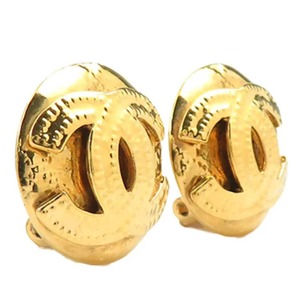 Chanel CC Gold Plated Round Clip on Earrings Gold Metal Very good - Back View