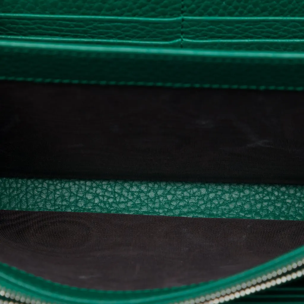 Gucci Calfskin Dionysus Wallet on Chain Green Leather Good - Model View