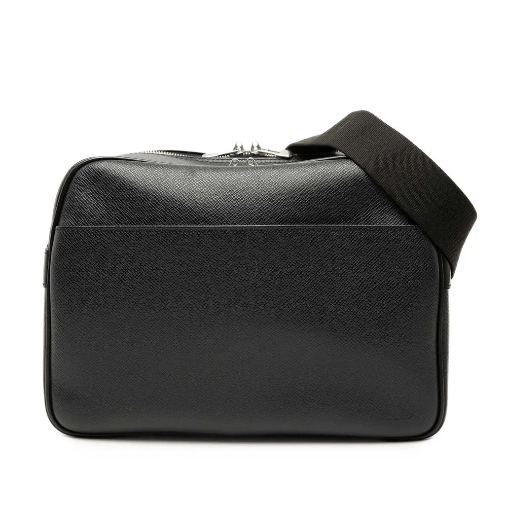 Louis Vuitton Taiga Reporter PM Black Leather Very good - Front View