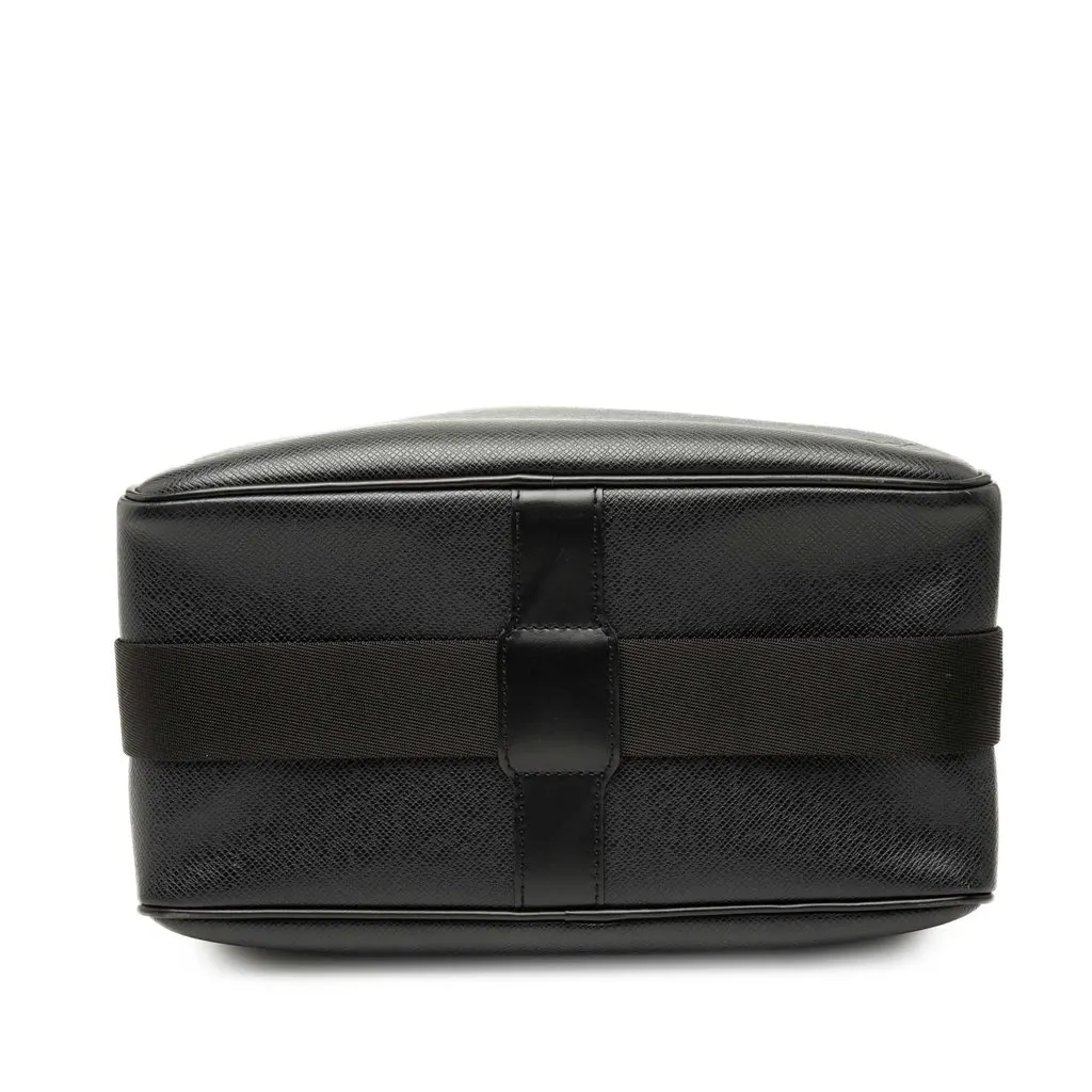 Louis Vuitton Taiga Reporter PM Black Leather Very good - Inside View