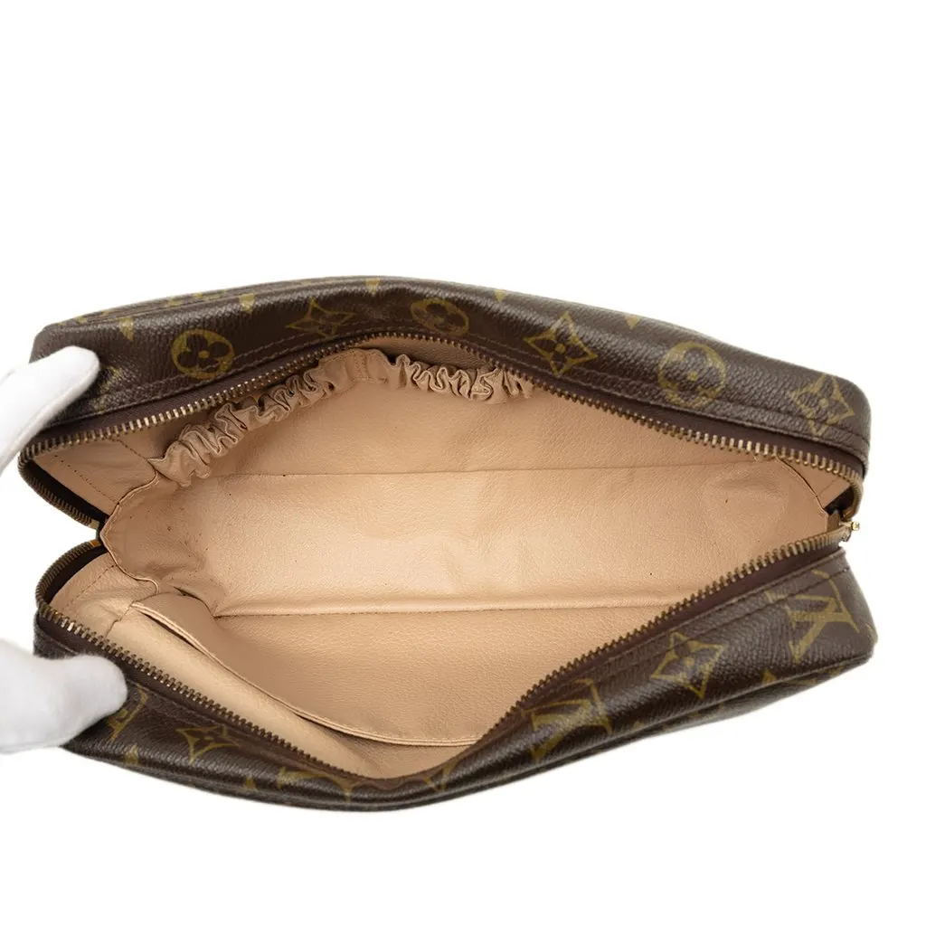 Louis Vuitton Monogram Trousse Toilette 28 Brown Canvas Very good - Model View